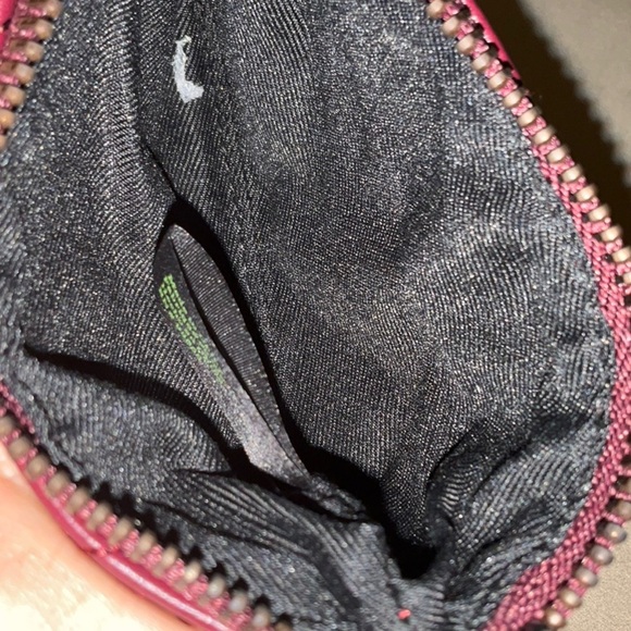 NWT Sam Edelman zip coin purse pouch with key ring, color: wine/burgundy chevron - Picture 4 of 7